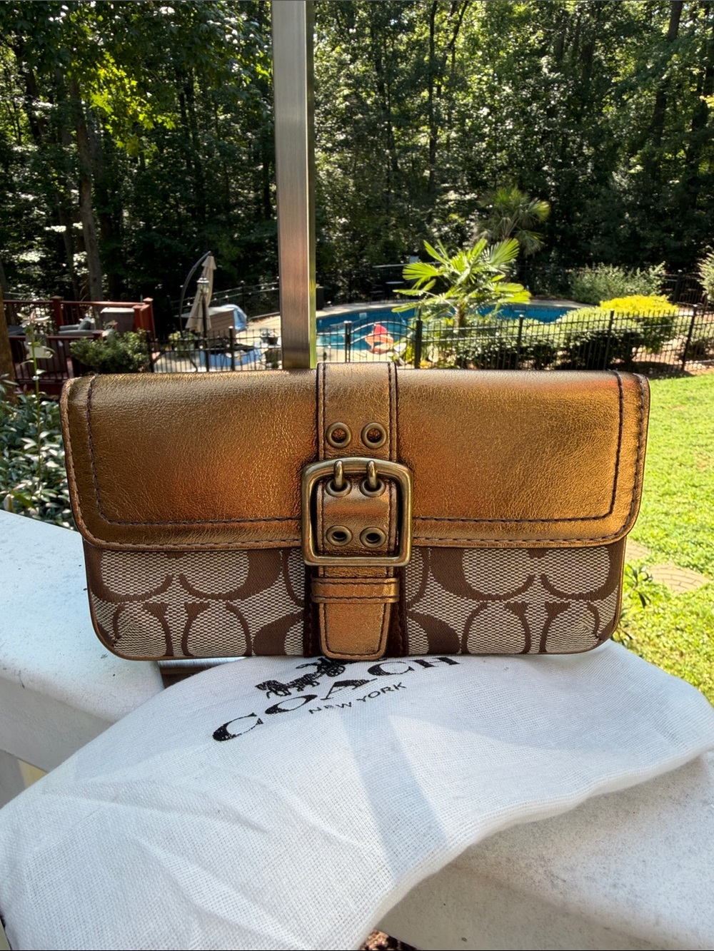 COACH Metallic Gold Signature Buckle Clutch Wallet - Picture 6 of 12